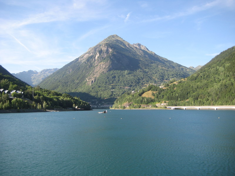 Stausee am Fu des Anstieges