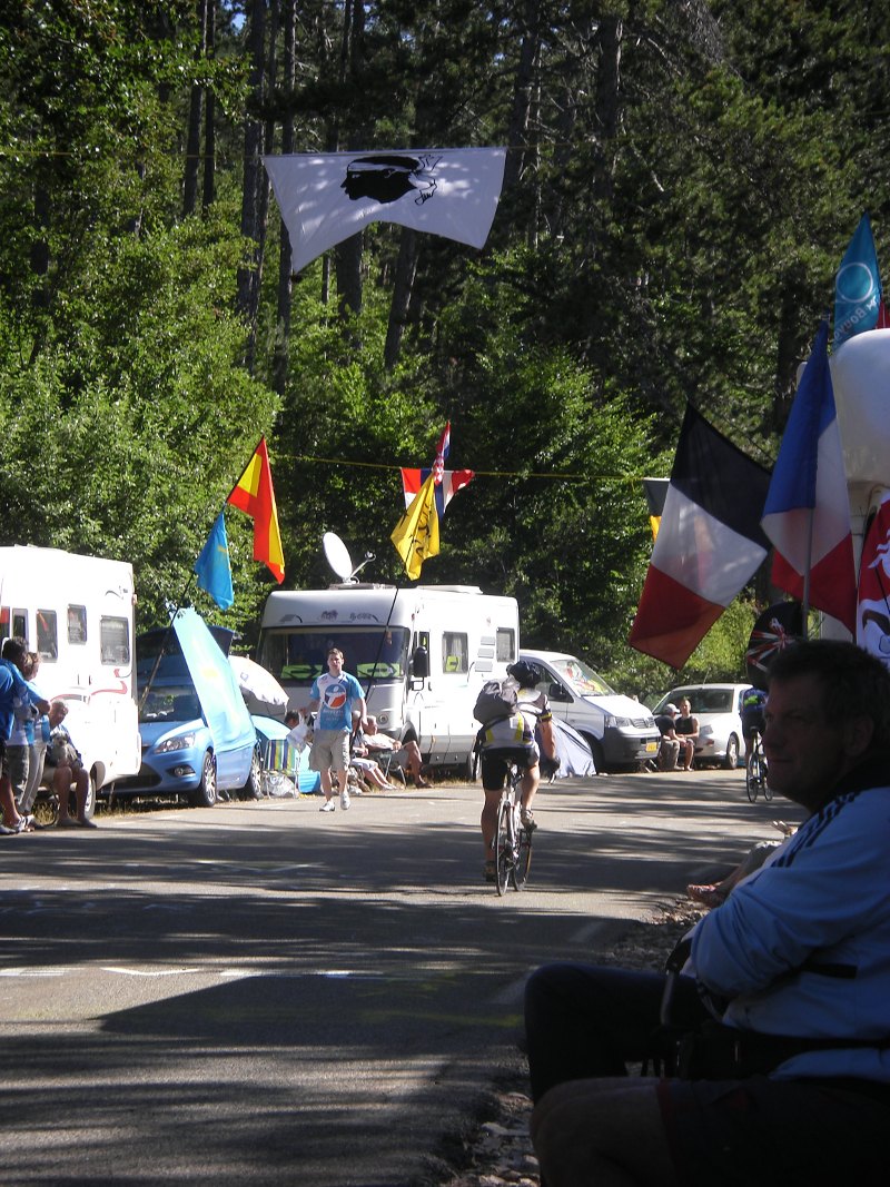 Fahnen am Ventoux